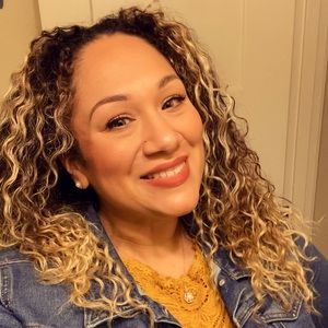 Meet your Posher, Cindy